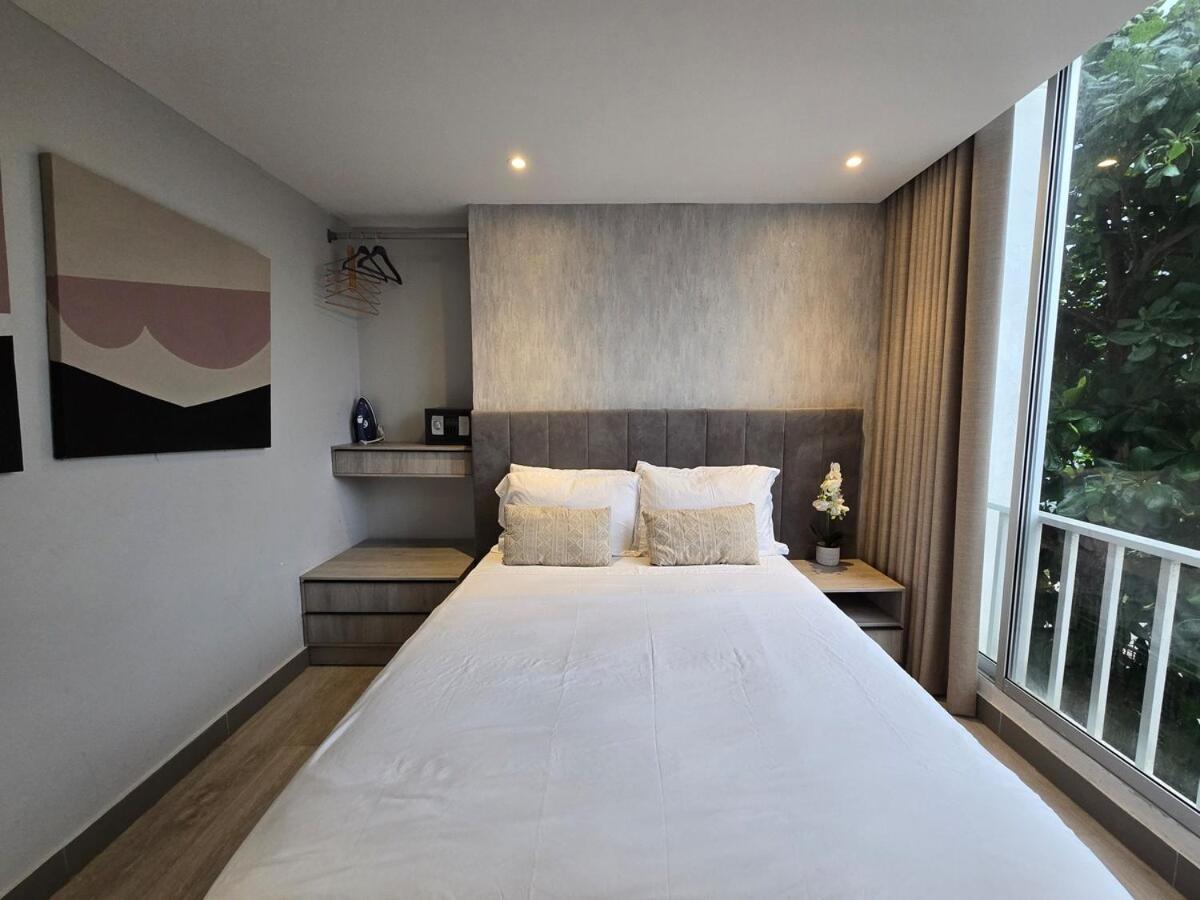 Con Balcón Y Vista Al Apartamento *