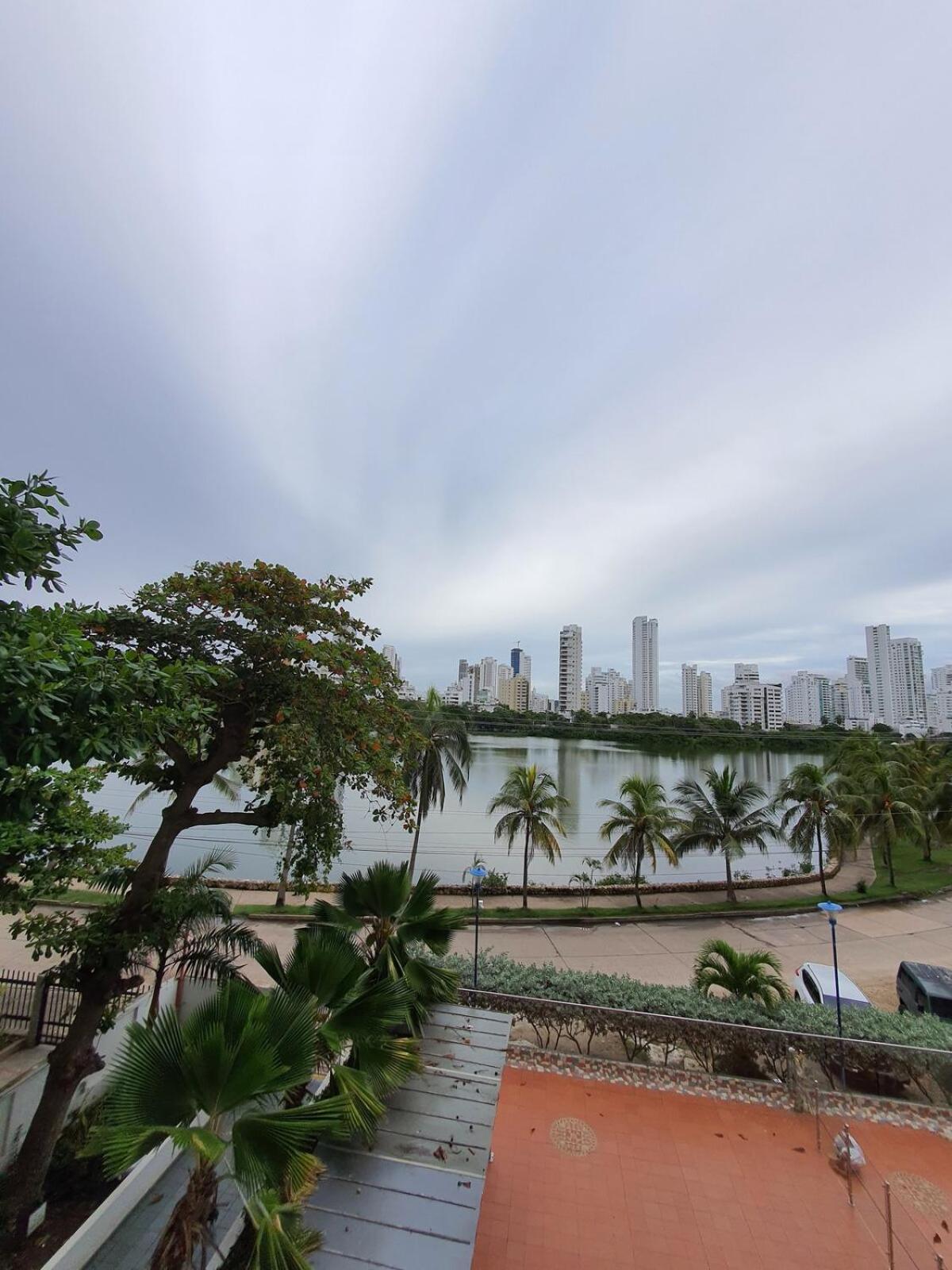 Con Balcón Y Vista Al Apartamento *